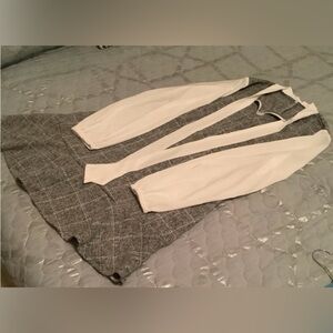 DRESS~GREY AND WHITE~ with PLEATED HEM~ LARGE